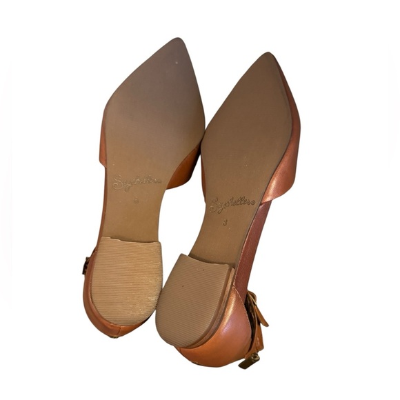 Seychelles Brown Flats with Pointed Toe and d'Orsay Cut - Picture 7 of 8